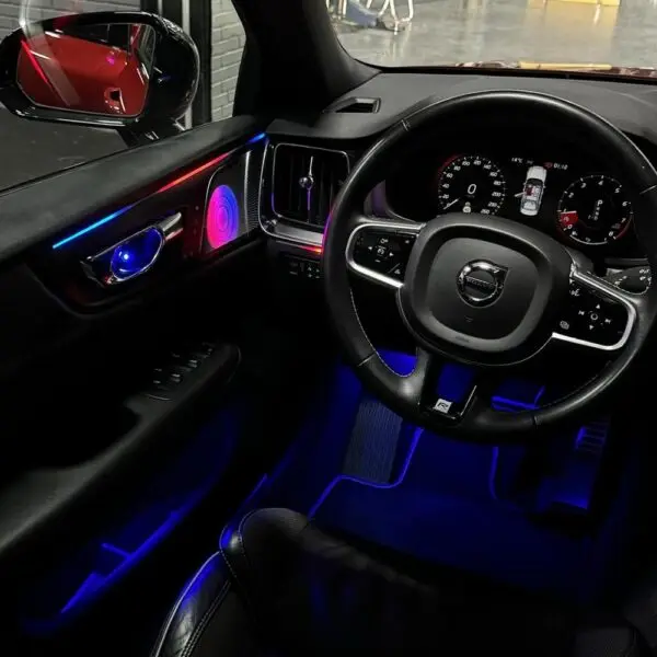 new-door-trim-with-led-integrated-illuminated-volvo-s60-2020-600x600.webp