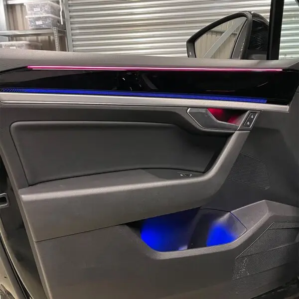 front-rear-storage-light-ambient-vw-touareg-600x600.webp
