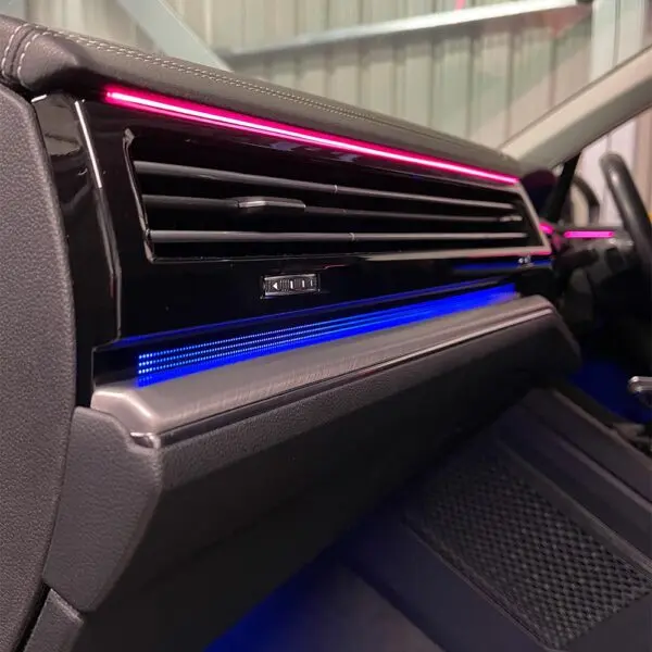 led-strips-ambient-lights-volkswagen-touareg-600x600.webp