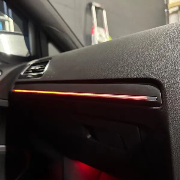 led-panel-strips-ambient-light-vw-golf-7-5-600x600.webp