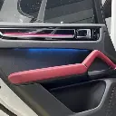 rear-doors-handle-ambient-light-porsche-cayenne-2024-600x600.webp