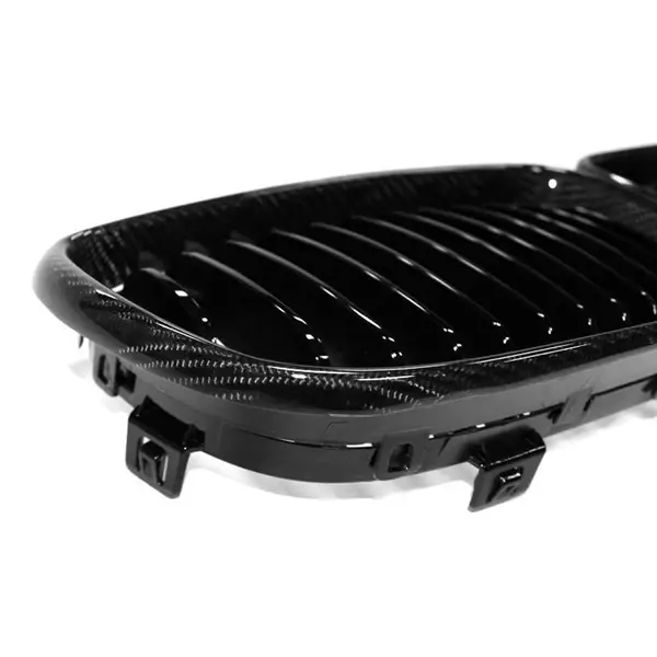 bmw-1-series-1m-e81-e82-e87-e88-oem-style-carbon-fibre-front-grille-set-XXIITUNING-2.webp