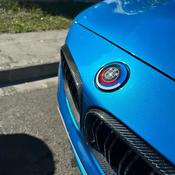 BMW-Anniversary-Style-M-Performance-Carbon-Fibre-Emblem-BMW-Front-Badge-51148132375-XXIITUNING-2.webp