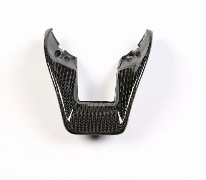 mercedes-benz-a45-cla45-gla45-c43-c63-e43-e63-cls63-s63-carbon-fibre-steering-wheel-trim-XXIITUNING-12_31c592e4-11e0.webp