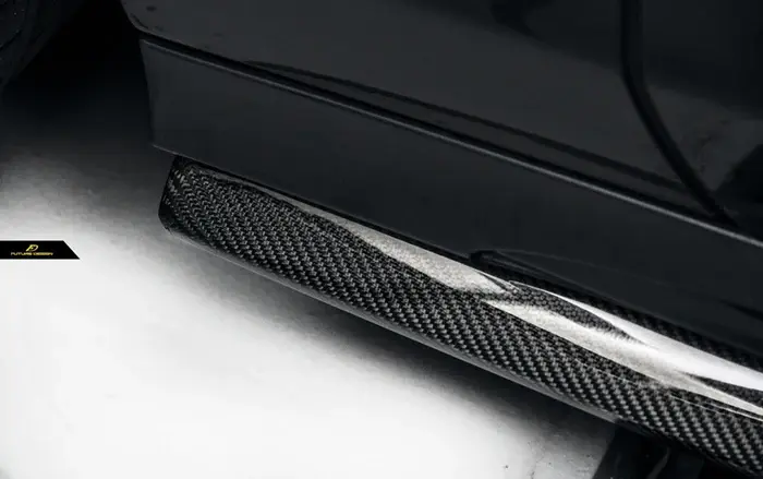 mercedes-benz-cls-class-cls63-w218-future-design-carbon-fibre-side-skirts-LCI-XXIITUNING-1.webp