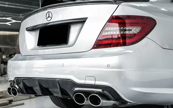 mercedes-benz-c63-w204-c204-facelift-oem-style-carbon-fibre-rear-diffuser-XXIITUNING-1_1b8a826c-984b-47a1-add9-b9014bc5d3a3.webp