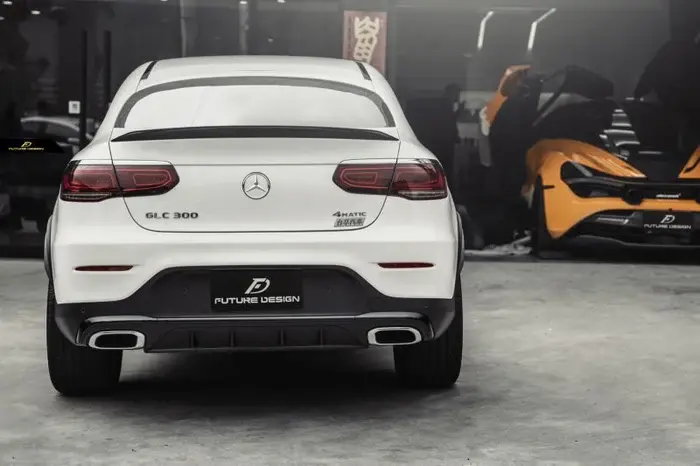 mercedes-benz-glc-class-glc43-glc63-c253-amg-style-carbon-fibre-rear-spoiler-XXIITUNING-6_64c8c9ee-ed37-4f60-866d-889c7e4dce20.webp