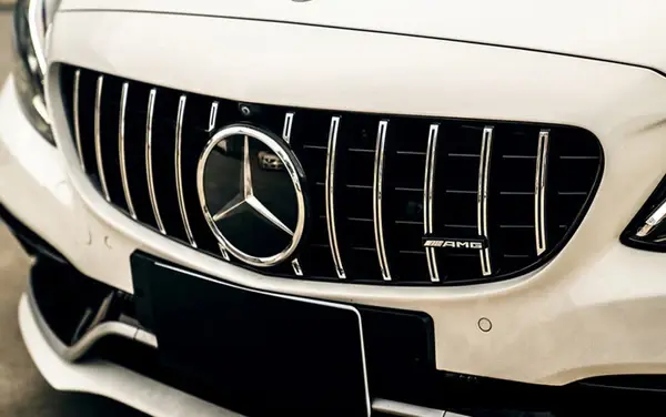 mercedes-benz-c63-c63s-w205-s205-c205-panamericana-gt-chrome-front-grille-XXIITUNING-7_7f642a8d-5e90-415e-867a-1605241c47a.webp