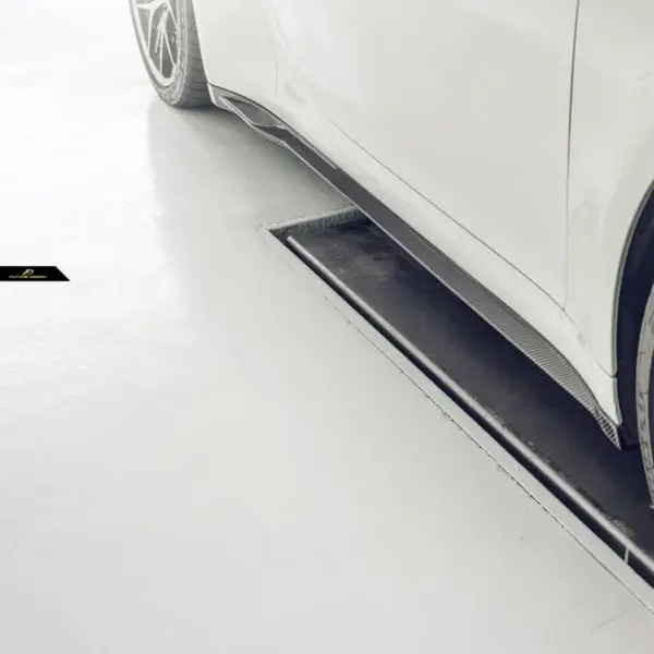 porsche-carrera-targa-convertible-992-911-future-design-carbon-fibre-side-skirts-XXIITUNING-11.webp