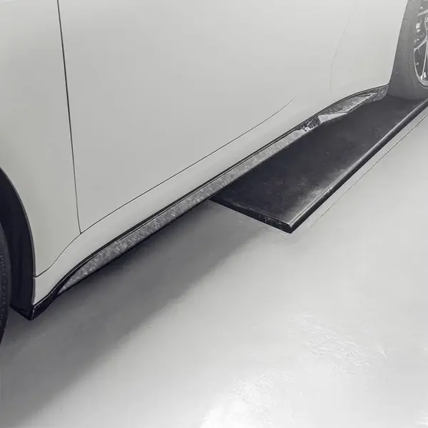 porsche-carrera-targa-convertible-992-911-future-design-carbon-fibre-side-skirts-XXIITUNING-5.webp