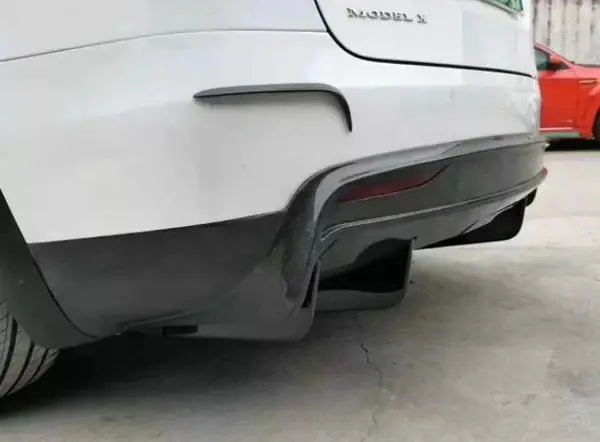 tesla-model-x-revosport-style-carbon-fibre-full-kit-XXIITUNING-8_a4f4653a-e21e-493a-9b55-cb1541aef355.webp