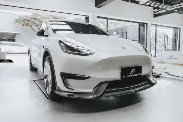 tesla-model-y-future-design-carbon-fibre-front-lip-spoiler-XXIITUNING-1.webp