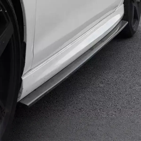 volkswagen-golf-r-mk6-mtc-style-carbon-fiber-side-skirts-XXIITUNING-2.webp