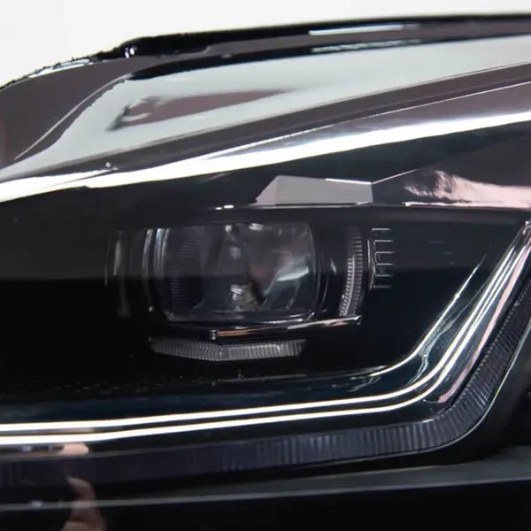 volkswagen-golf-mk7-5-led-replacement-headlamps-XXIITUNING-0.webp