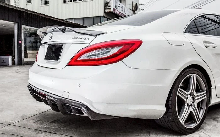 Mercedes Benz CLS63 (W218) Renntech Style Carbon Fibre Rear Diffuser 