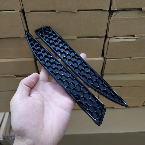 Volkswagen Sirocco R/R Line (MK3) OEM+ Rear Reflector Delete 