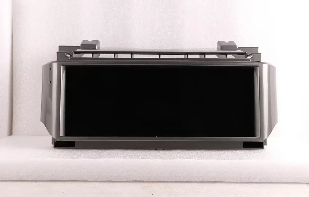 Land Rover Range Rover V8 L322 2006-2012 with audio stereo GPS