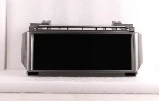 Land Rover Range Rover V8 L322 2006-2012 with audio stereo GPS